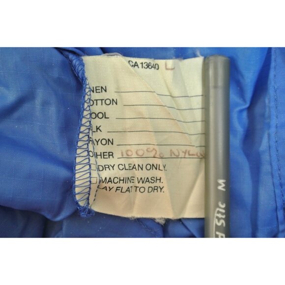 Vancouver Province News Vtg Pullover Windbreaker Blue 100% Nylon Mens Large - Picture 12 of 12